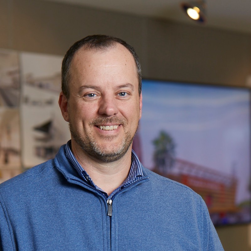 Headshot of Darren Nielsen